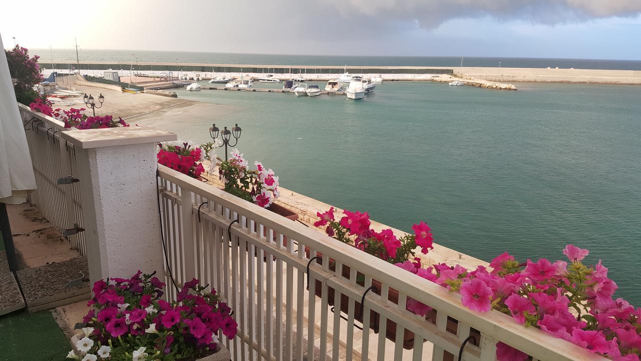 B&B La Baia Sea Rooms Bisceglie Exterior foto